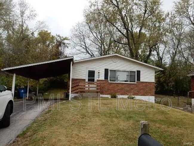 Building Photo - 10145 Green Valley Dr Rental