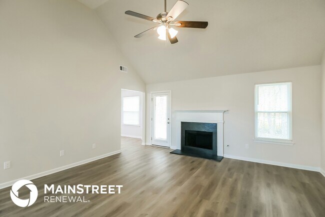 Photo - 220 Windscape Dr