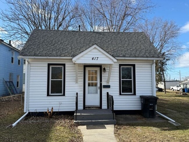 Building Photo - Lovely 2 bedroom now available!