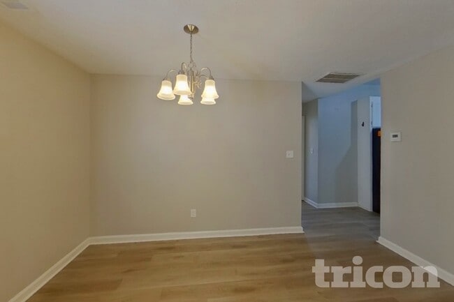 Photo - 909 Dogwood Ln