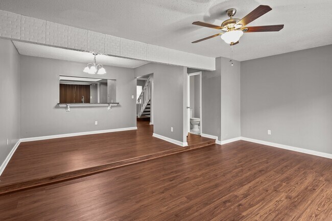 Photo - 3851 Chimney Creek Dr