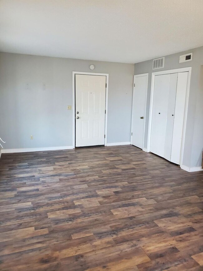 Photo - 1443 N Smith Ct Unit 1443 Smith Ct #4