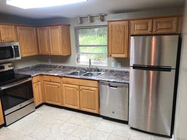223 N Lipona Rd