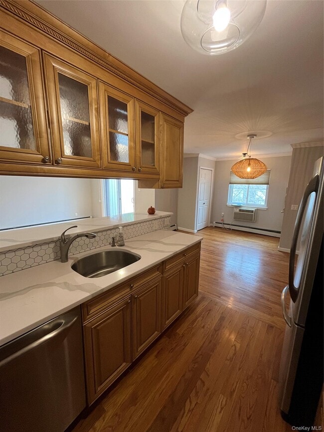 Building Photo - 77 Richmond Blvd Unit 4A