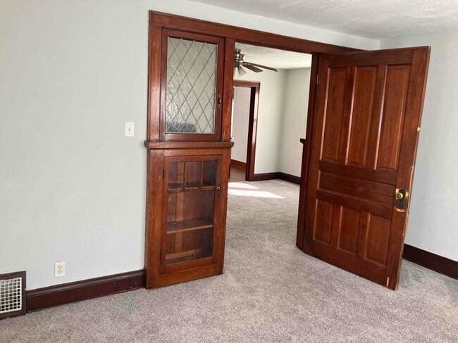 Photo - 6013 12th Ave Unidad 2nd floor