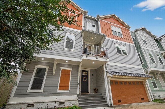 Photo - 1113 W 15th 1/2 St