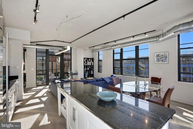 Photo - 2125 14th St NW Unidad 815