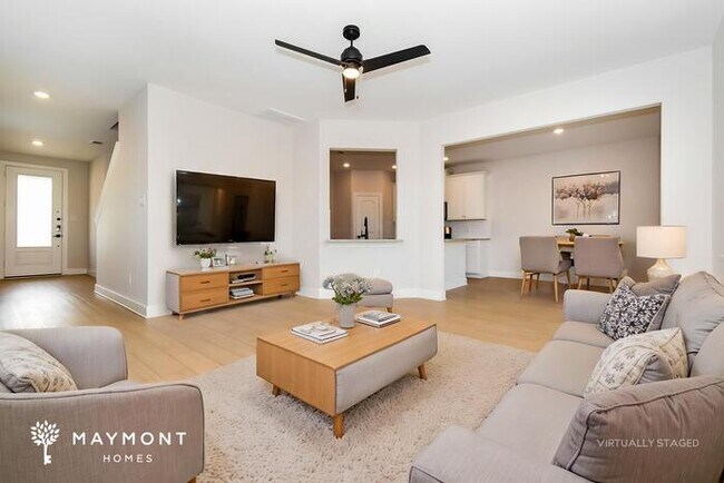 Photo - 1108 Ginsburg Ln