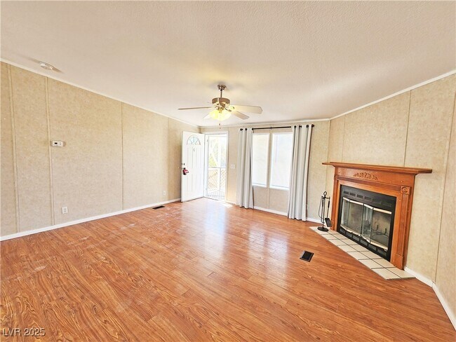 Building Photo - 6060 Superior Ln