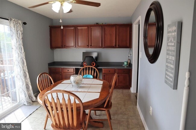 Photo - 154 Founders Way