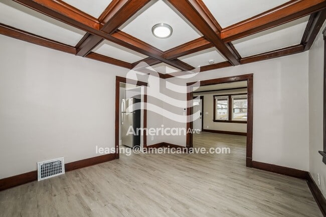 Photo - 211 W Richmond Ave