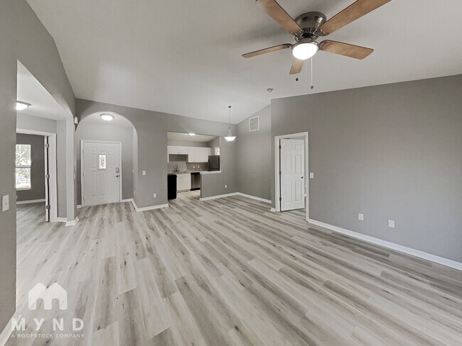 Photo - 908 Hubbel Rd