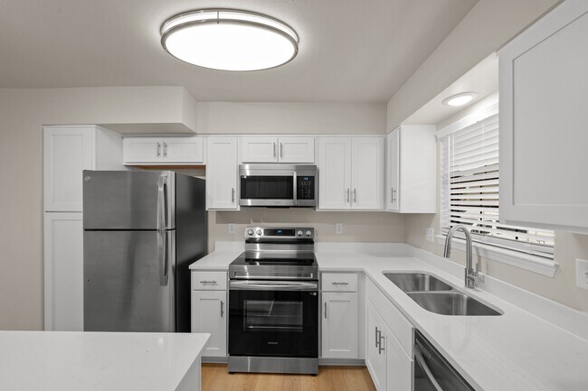 Photo - Sheridan Ridge Townhomes