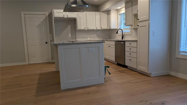 Photo - 6 Erith Ln