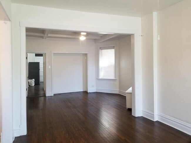 Photo - 4929 N Western Ave Unit #1