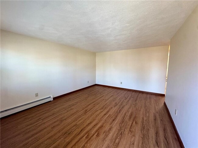 Photo - 135 Rounds Ave