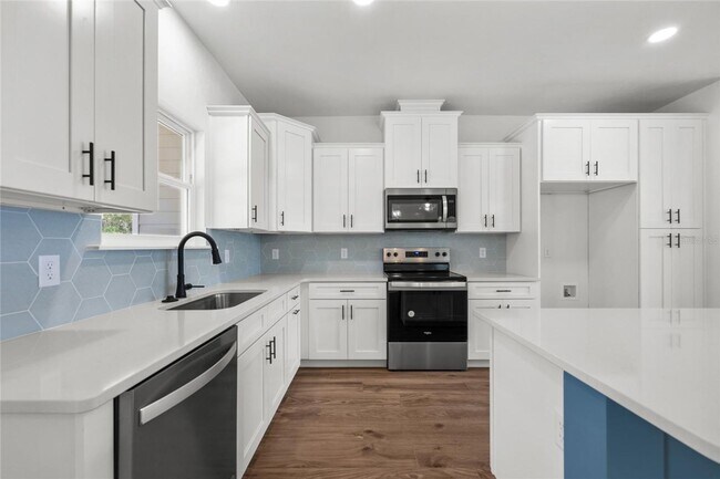 Photo - New Construction 3/2 in Bronson