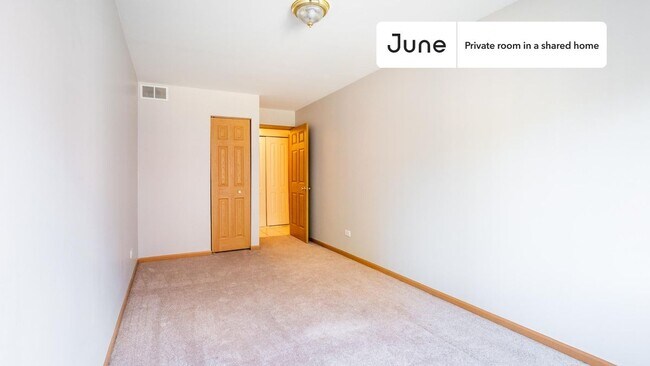 Photo - Room in Shared 4 bed/2.5 bath home Unit A