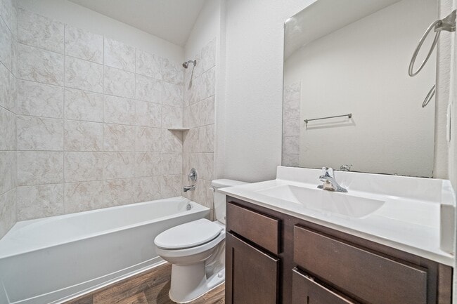 Photo - 4315 Isoletta Ct