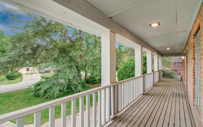 Photo - 534 Robert E Lee Dr