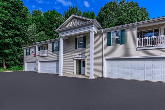 Photo - Lakeside Villas