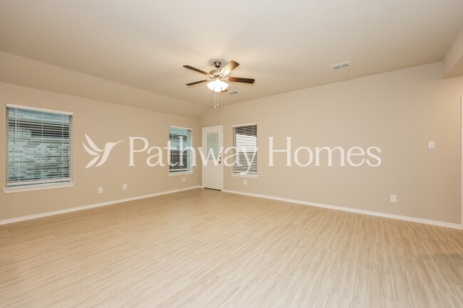Photo - 8520 Hollymead Ln