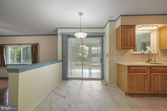 44 Freedom Dr