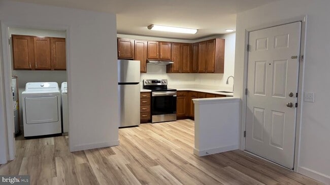 Photo - 38 Sequoia Dr
