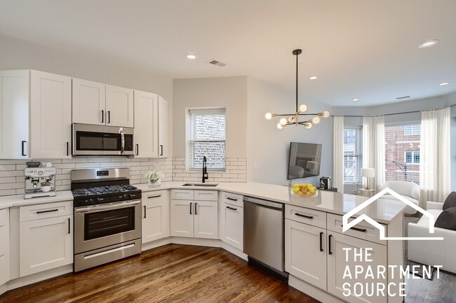 Photo - 1452 W Irving Park Rd Unit 3