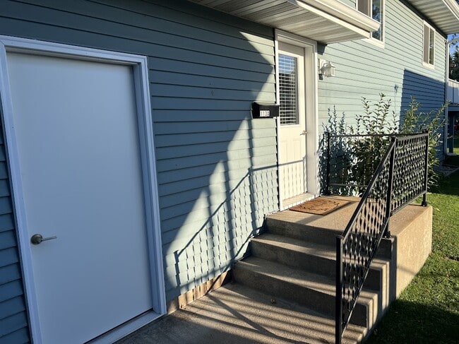 Photo - 113 Edwards St