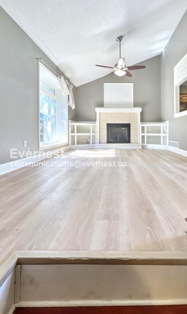 Photo - 309 SW Richwood Ln