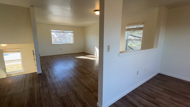 Photo - 962 Red Cloud Ct