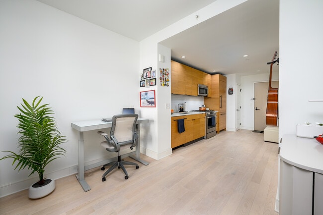 Photo - 10 PROVOST St Unidad 212