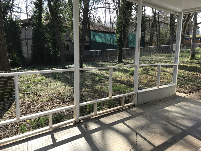 Photo - 360 Bradley Dr SE