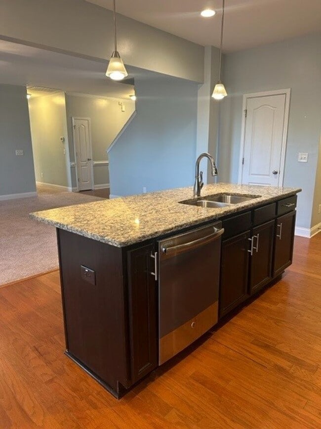 Photo - 103 Clovis Ct