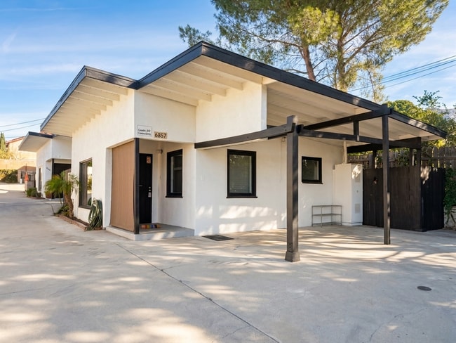 Building Photo - Valmont, 6857-6901 Unit 6857