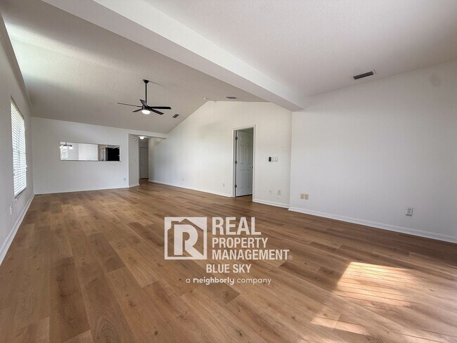 Photo - 6554 Gentle Ben Cir