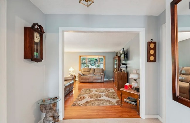 Photo - 1558 Montalban Dr