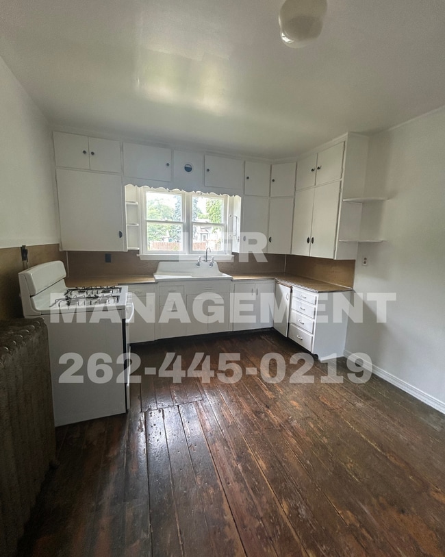 Building Photo - 920 62nd St Unit 6127 10th Ave