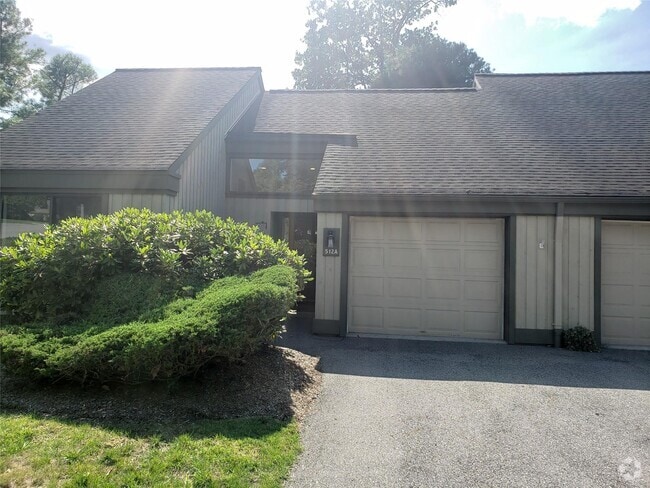Building Photo - 512 Heritage Hills Unit A Rental