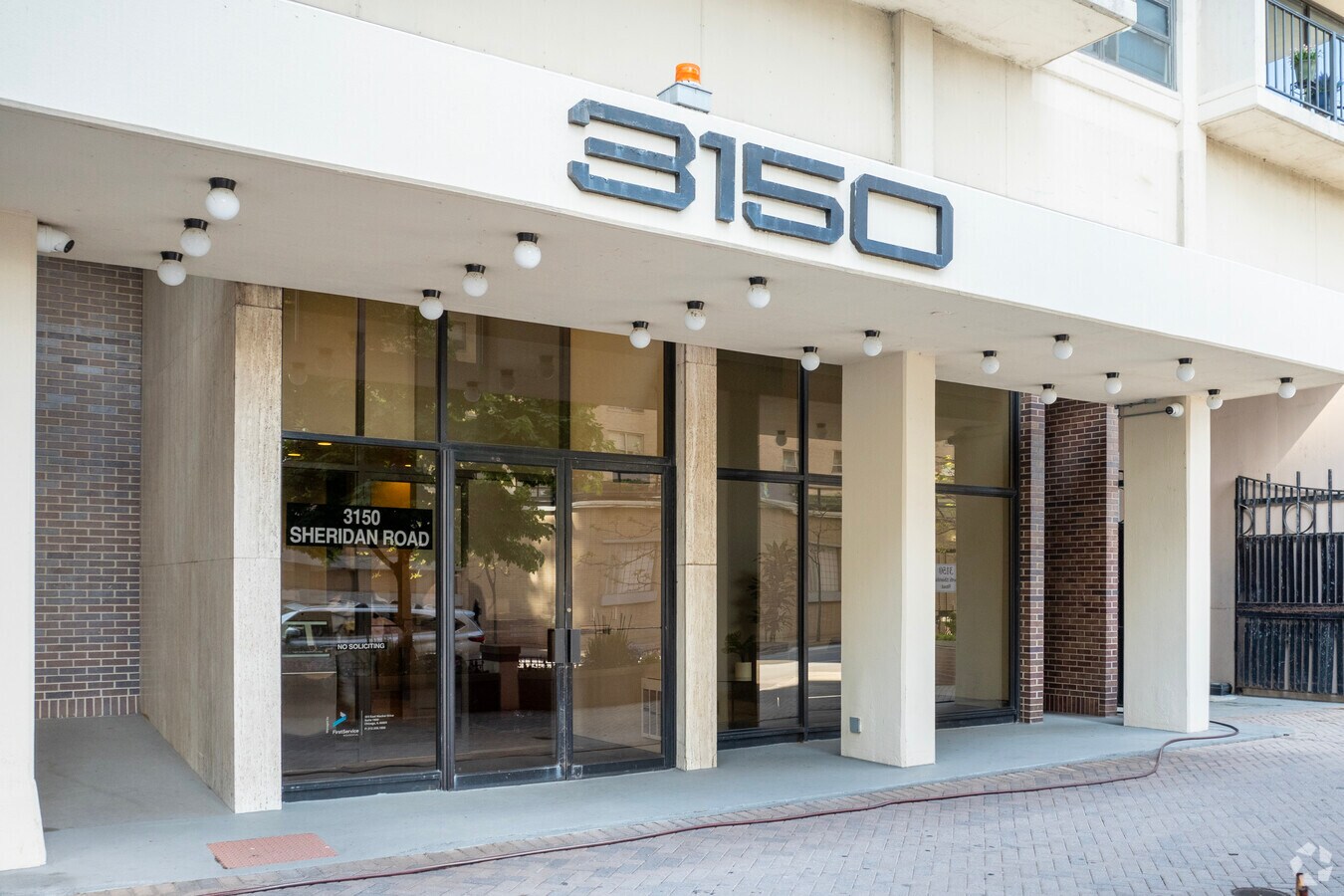 Entrance - 3150 N Sheridan Rd