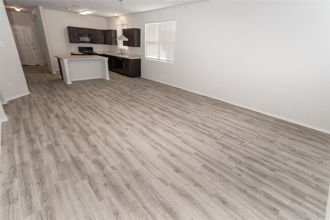 Photo - 21630 Tea Tree Olive Pl