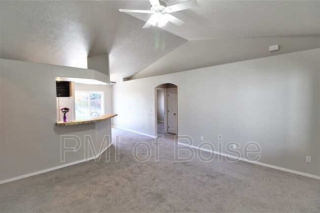 Photo - 3300 N Elmstone Ave
