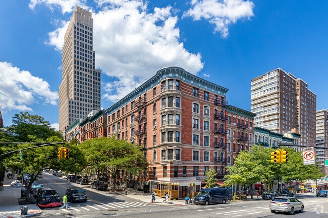 Photo - 501 W 122nd St