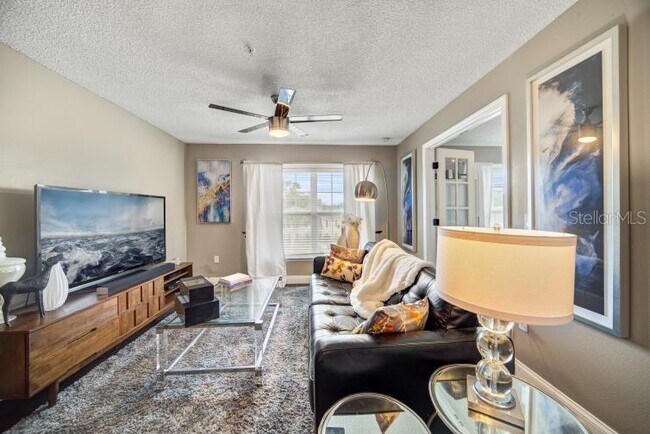 Photo - 2019 Dixie Belle Dr Unit 2019X