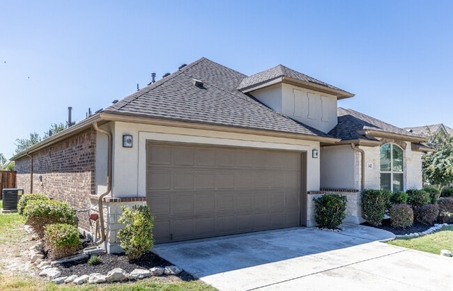 Photo - 142 Destiny Dr