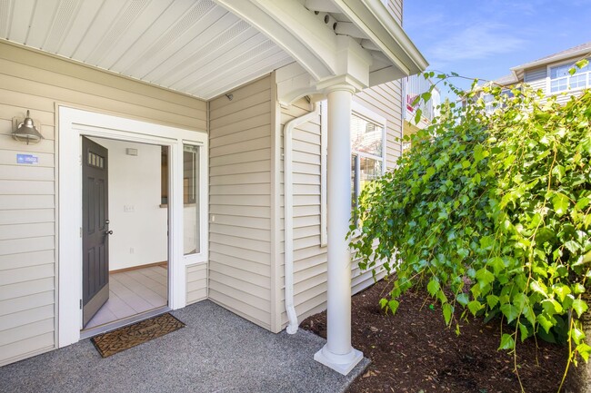 Photo - Ground Level Upgraded 2 Bedroom in Sterling Square!