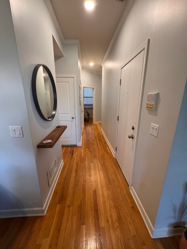 Photo - 1951 N Whipple St