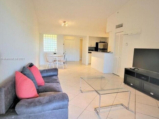 Photo - 9645 NW 1st Ct Unit 1-305