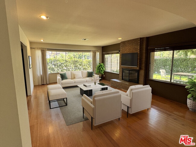 Building Photo - 5029 Westpark Dr Rental
